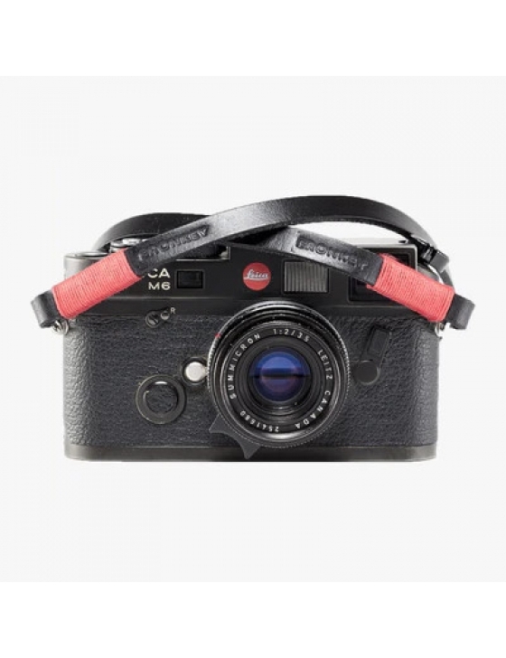Tokyo #101 - Kameratragegurt Leder schwarz/rot  120  cm