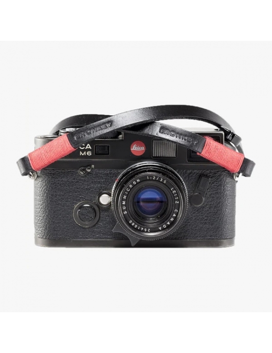 Tokyo #101 - Kameratragegurt Leder schwarz/rot  95  cm